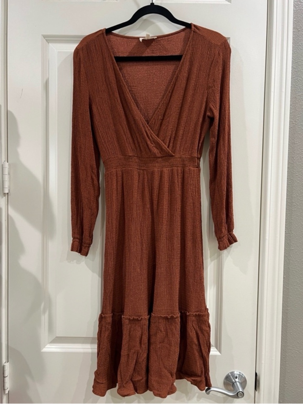 Sézane Paris Textured Rust Midi Dress – Size 38 – Elegant Wrap‑Style Silhouette - Picture 2 of 10
